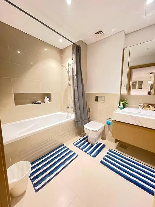 Contemporary 1Br Condo With Pool At Creek Harbour Dubai